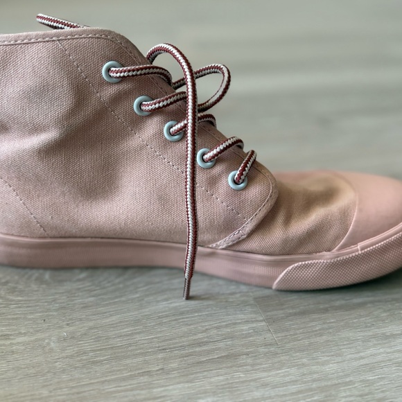 BANGS Floral Embroidered High-Top Sneakers - Picture 5 of 8